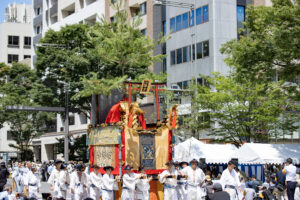 八幡山